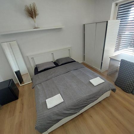 Rose Valley, Modern Studios & Apartments 류블랴나 외부 사진